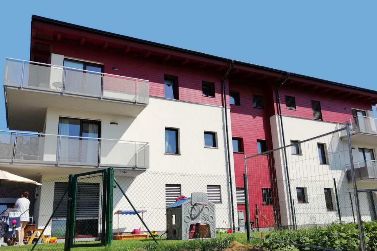 Apartman Lucie Lipno nad Vltavou Exterior foto